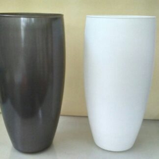 Χρωματιστά ανθοδοχεία