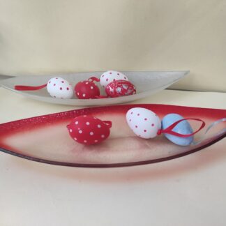 Πασχαλινές μακρόστενες πιατέλες